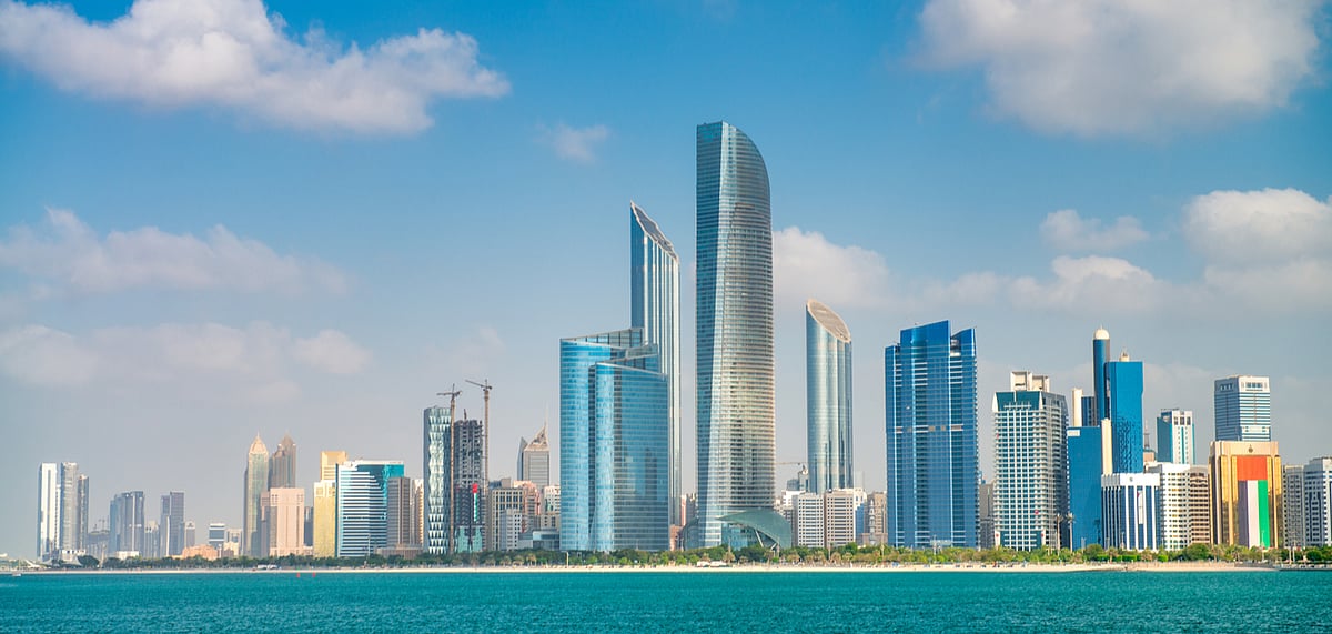 Shutterstock : Abu Dhabi also plans to enhance its border with Dubai to ease travel