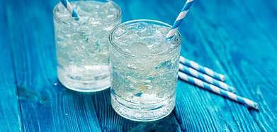 Sparkling natural mineral water