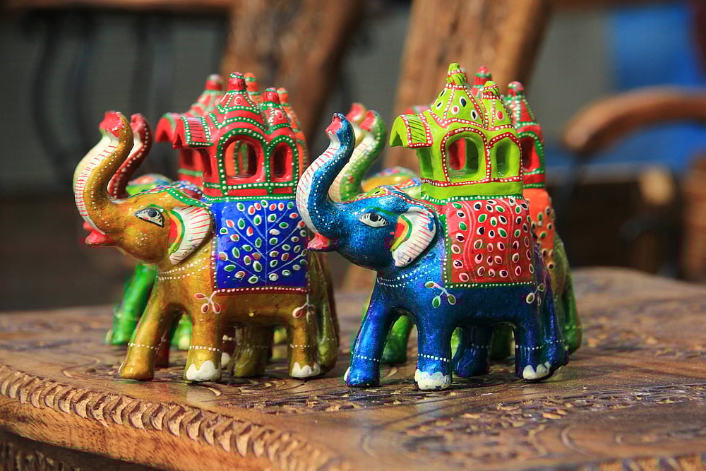 Souvenirs from Dilli Haat. Credits Shutterstock