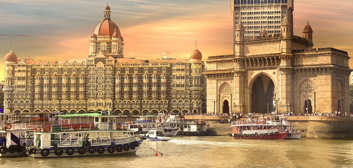 The ever-busy Gateway of India, Mumbai