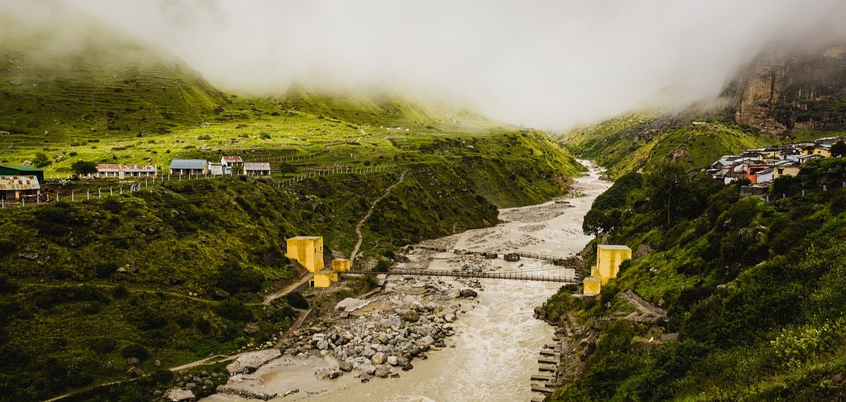 The quaint village of Mana on the banks of river Saraswati