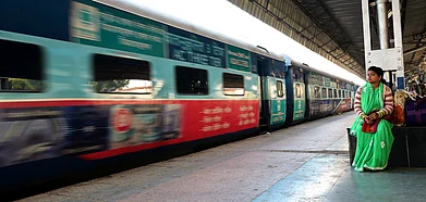 Most women do not feel safe commuting via trains
