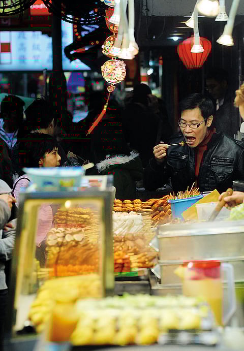 There are over 11,000 dining establishments in Hong Kong