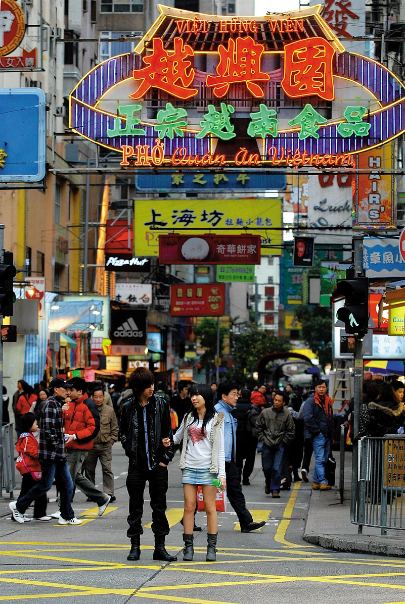 Visitors to Hong Kong set aside half their money for shopping