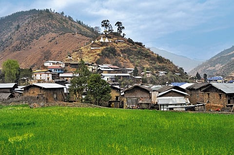 You wll come across scenic views like this on the route to Dirang