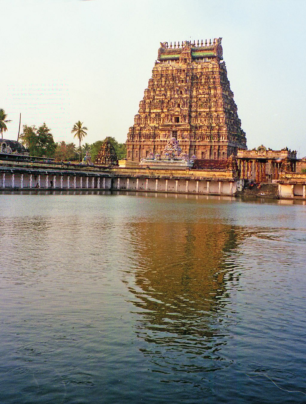 One of the attractions of Chidambaram Temple is a hall of 1,000 pillars