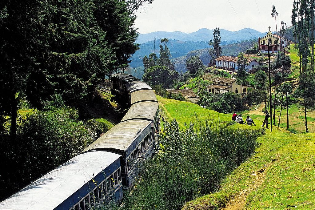 The picture-perfect Nilgiris tempts visitors with scenic landscapes