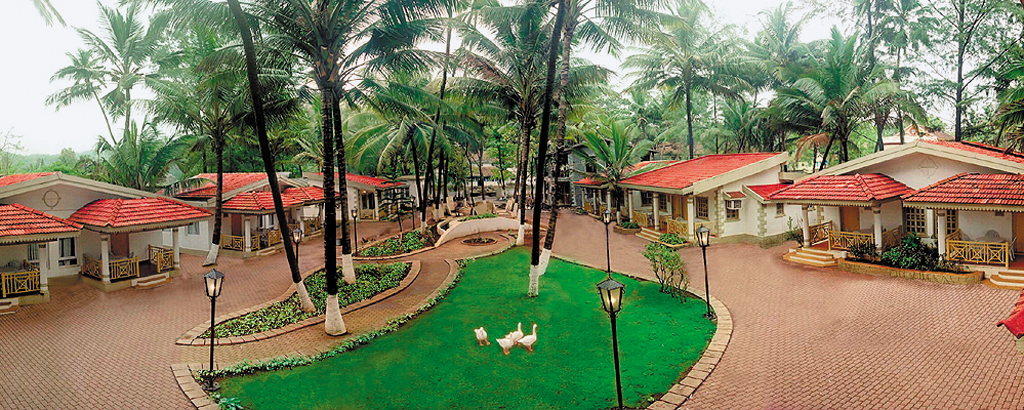 Golden Swan Beach Resort in Murud