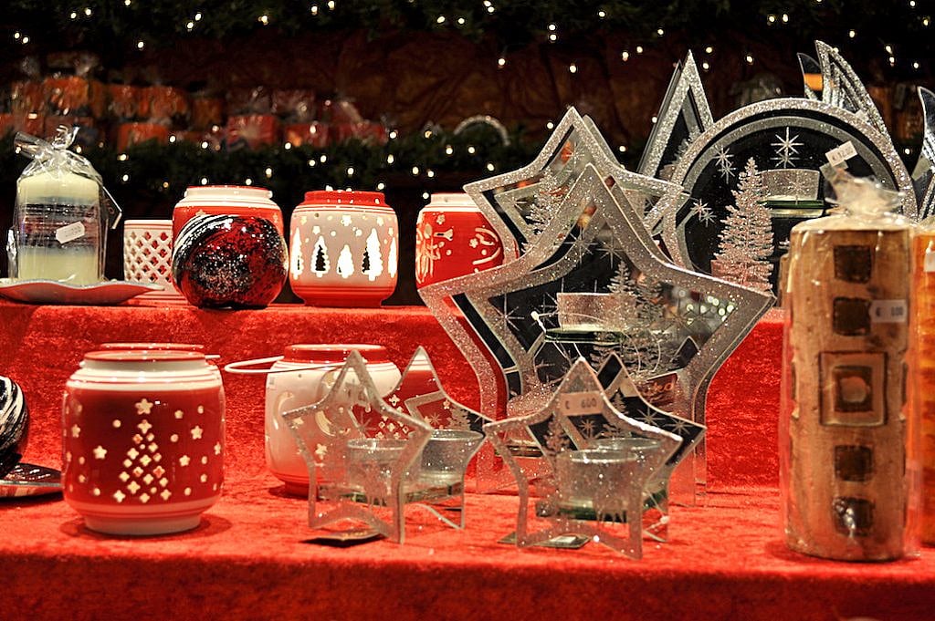 Christmas-special candle stands made of glass and ceramics in Leipzig