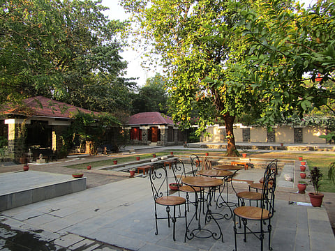 Open courtyard for under the sky meals