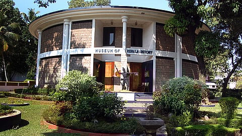 The Museum of Kerala History portrays the history of Kerala from its early inhabitants to the modern era