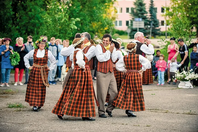 Midsummer dance in Latvia