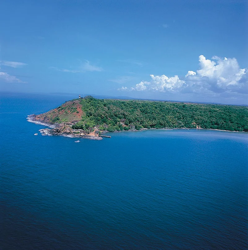 Vengurla is characterised by its white sand beaches
