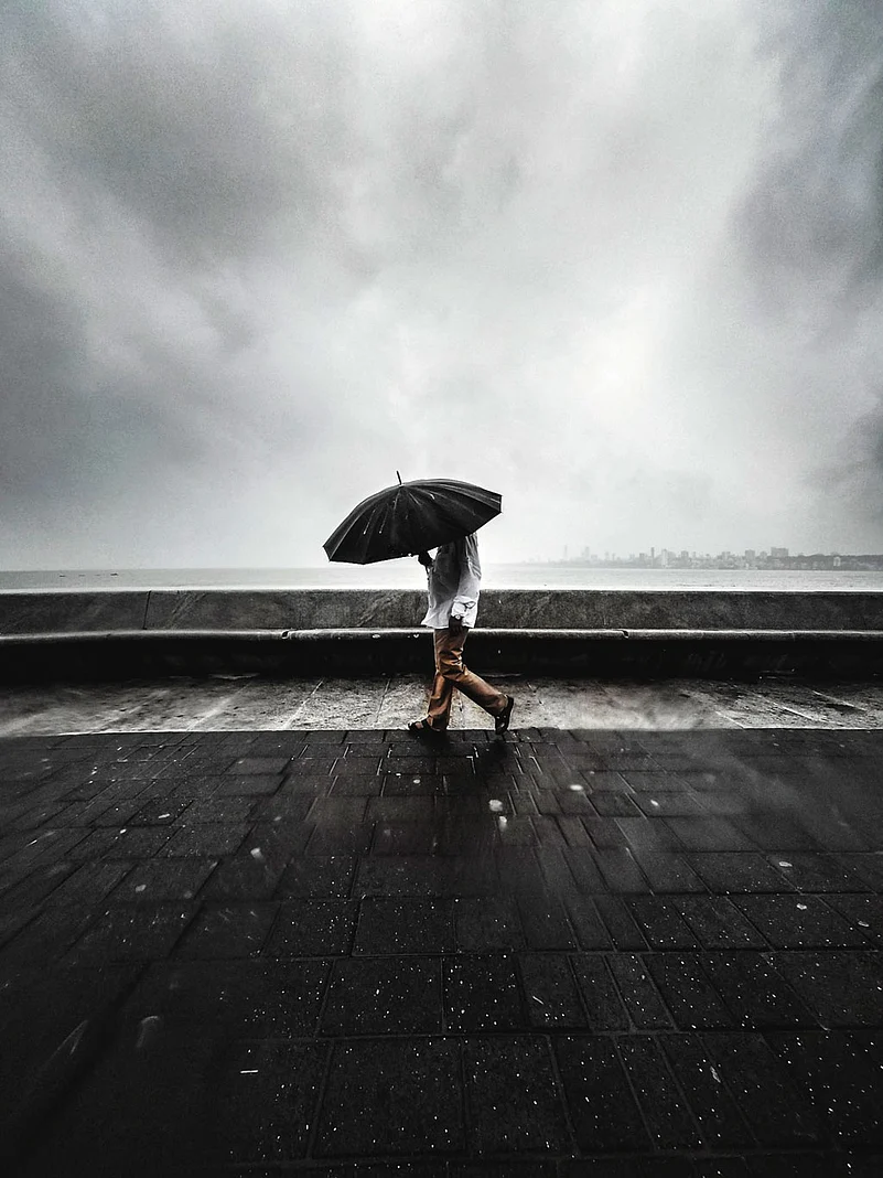 Ganesh Vanare particularly enjoys street photography