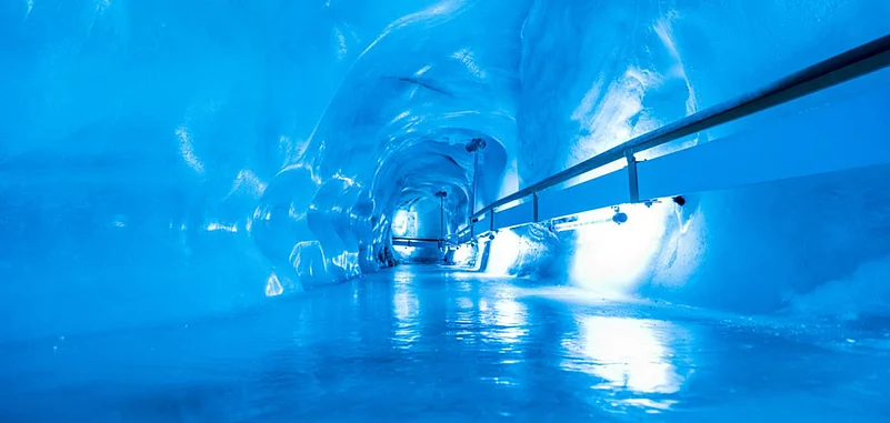 Titlis Glacier Cave
