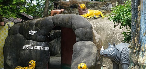 The complex has 14 temples