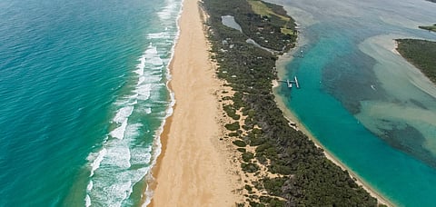 90 Mile Beach offers an excellent opportunity for a picturesque coastal stroll