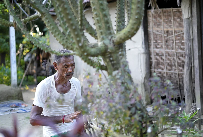 Every household will have a sijou altar in its north-east corner