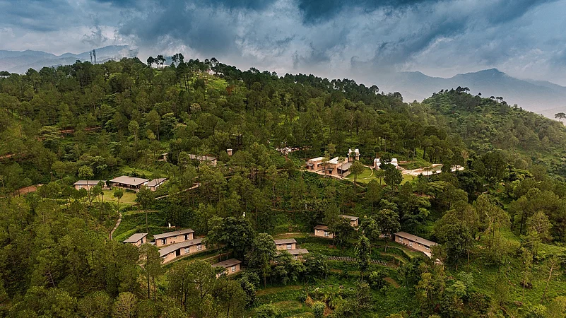 The villas at Amaya merge into the beautiful landscape of Kasauli