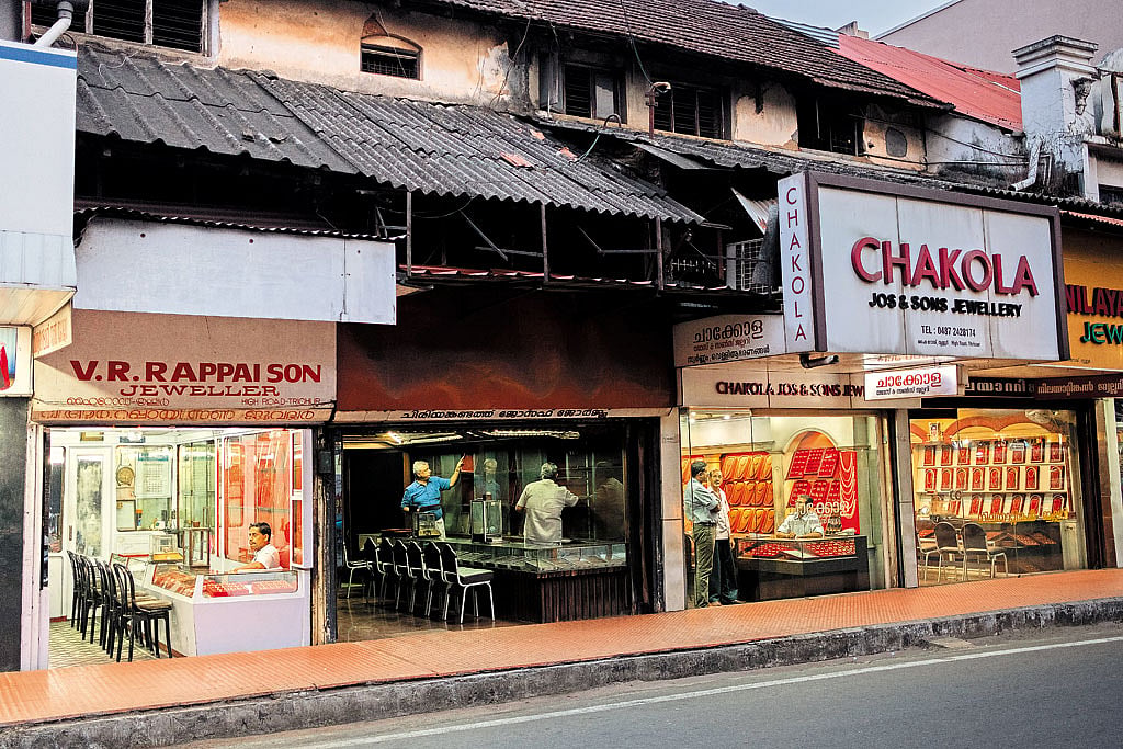 Jewellery shops can be found at most streets in Thrissur