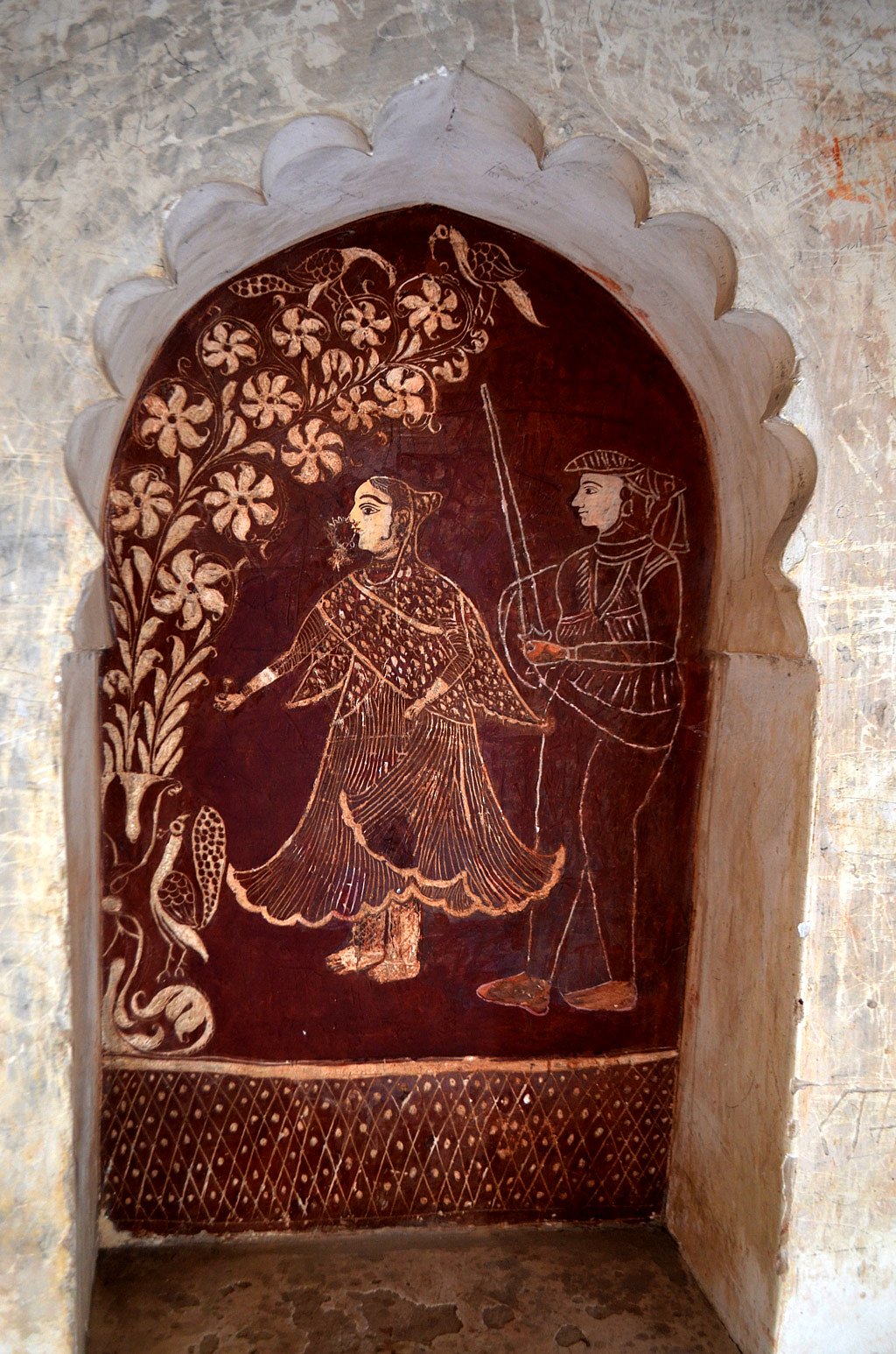 The paintings feature local nature, historical royalty, local characters, and contemporary battle scenes.