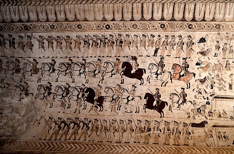Paintings of Bundela kings with their army