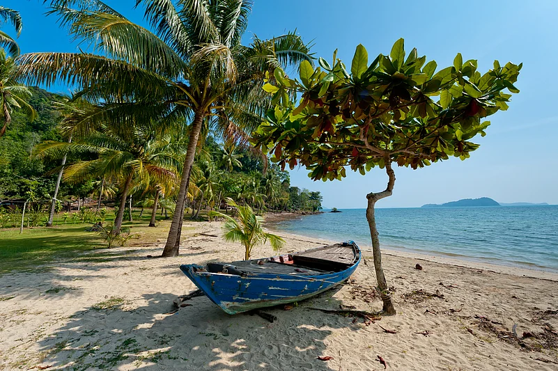 White sand beaches at Koh Chang