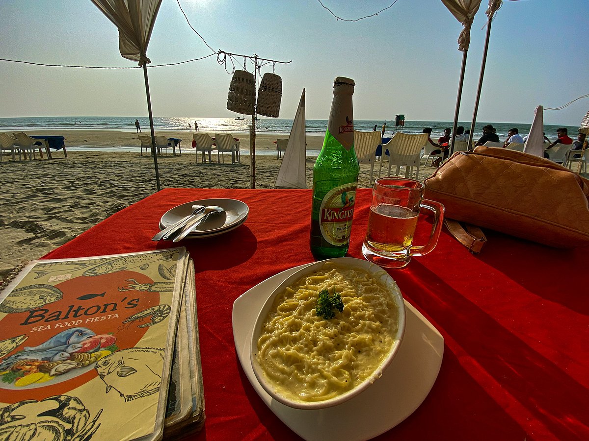 Chilling at a beach shack in Utorda Beach in the afternoon. 