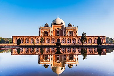 Shutterstock : Humayuns Tomb in Delhi