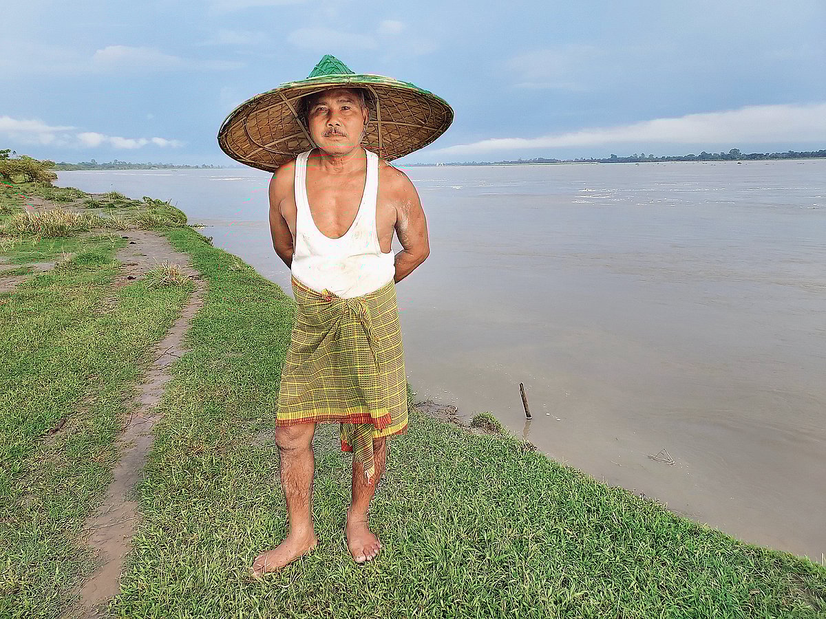 Jadav Payeng converted 1300 acres of barren land into a lush green forest on the Brahmaputra