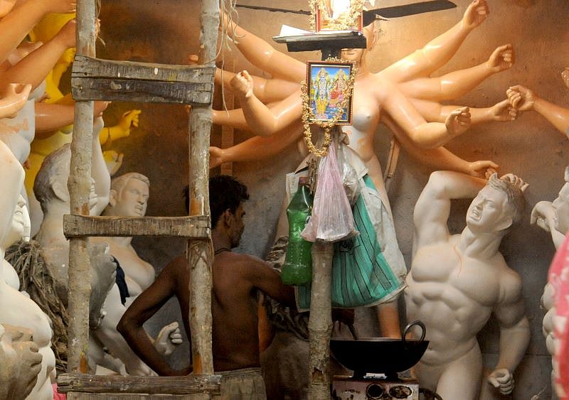 Although Kumartuli keeps churning out idols for various pujas round the year, its in the build-up to Durga Puja that the narrow Banamali Sarkar Lane comes to life