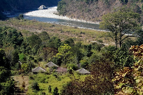 Vanghat is located along the Ramganga river in Jim Corbett National Park