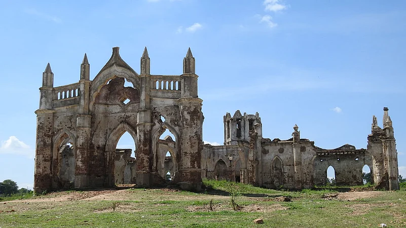 Hassan is a quaint town near Bengaluru with many sights