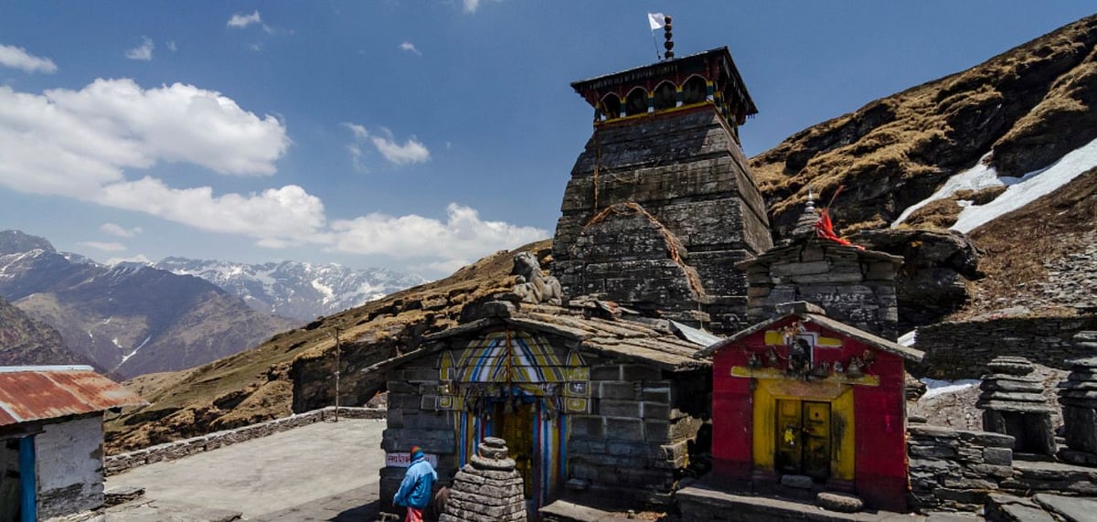 Visit the Tungnath temple in Chopta Uttarakhand