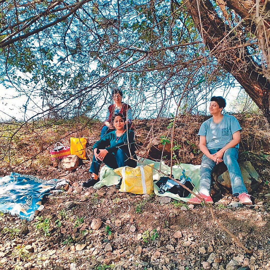Trupti and Rupas family picnic