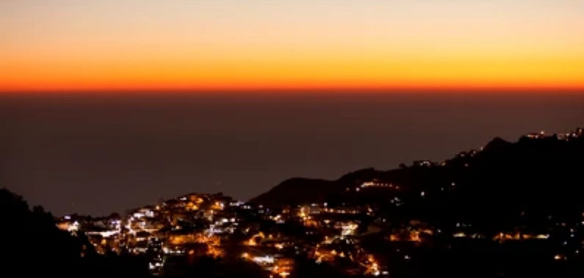 Come autumn and the sky bursts into some of the mot beautiful shades 