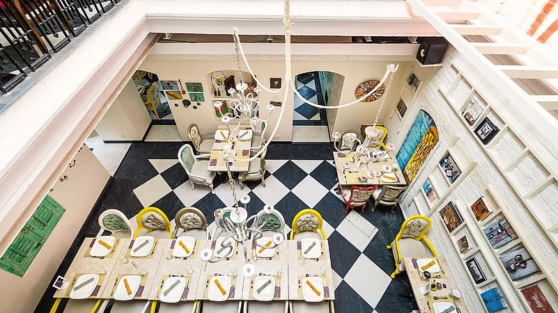 The central area in Corner Courtyard which has a glass pyramid doubles as the dining area
