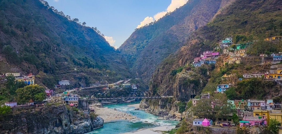 The settlements at Karnaprayag
