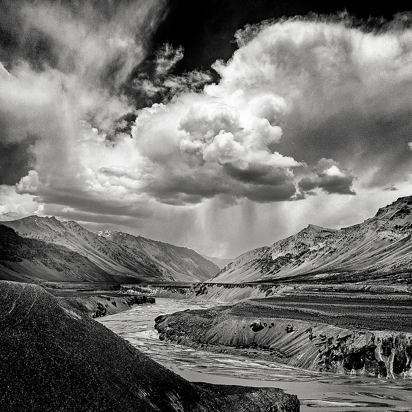 A world in grayscale: