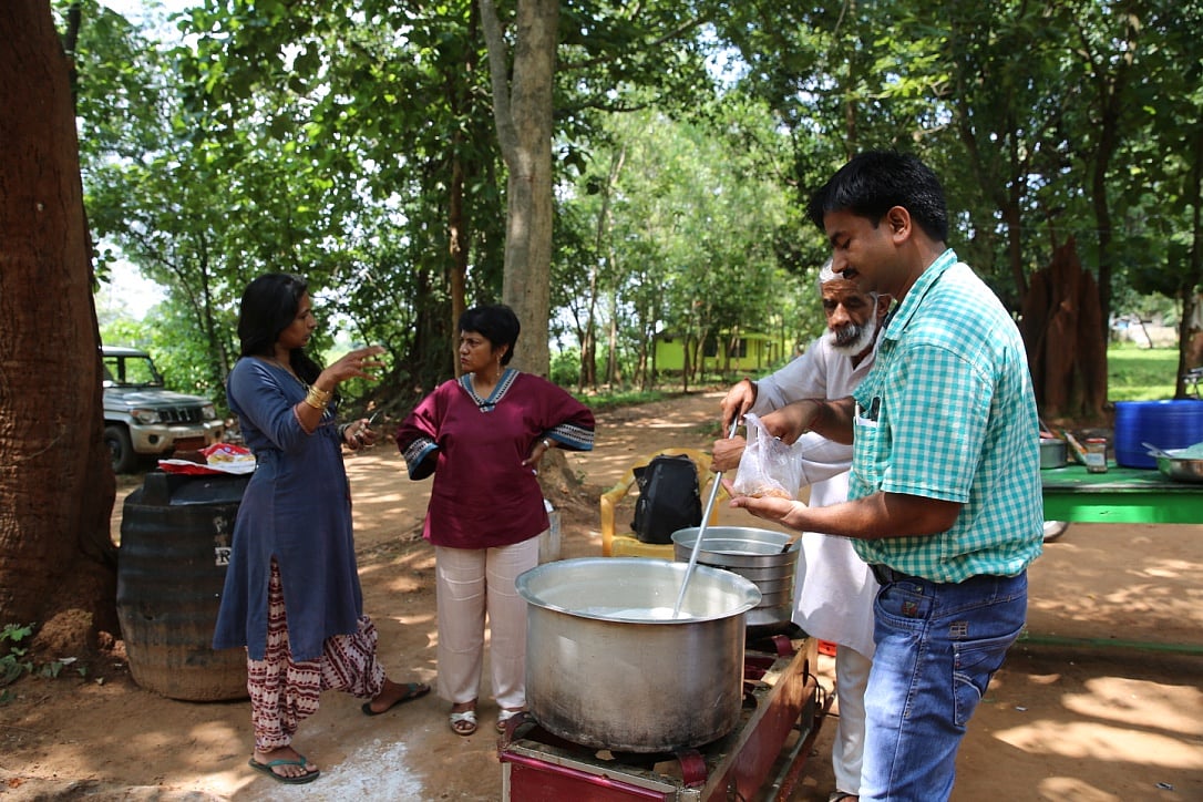 Making millet-based dishes at the festival. Millets are an ancient tradition in the Kondh communities