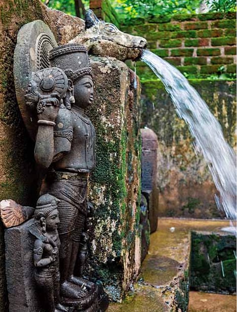 Stone sculptures near Turturiya