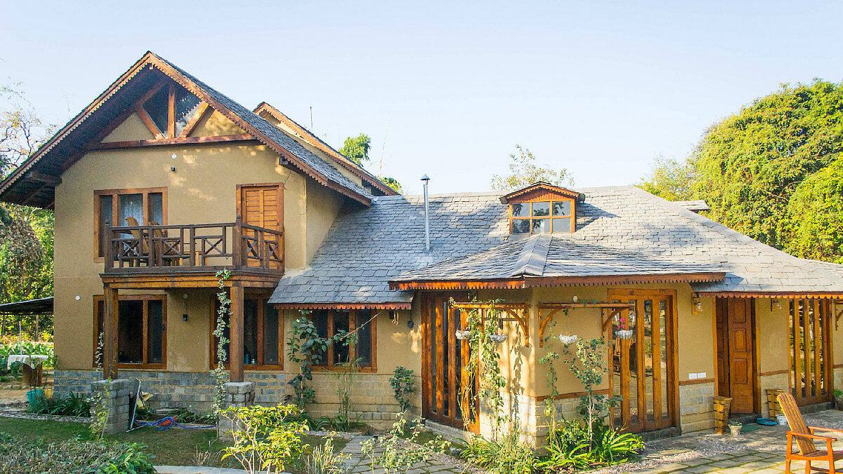 The cottages are made of local materials, drawing inspiration from the mud houses in the region