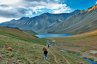 The stunningly picturesque Chandratal