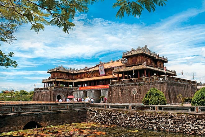 Vietnams imperial capital for nearly 150 years, Hue sprawls on the banks of the Perfume River