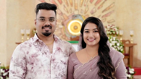 ചൊവ്വാഴ്ച കൊച്ചിയിൽ വിവാഹിതരായ സംഗീതസംവിധായകൻ എബി ടോം സിറിയക്കും നടി ഗ്രേസ് ആന്റണിയും