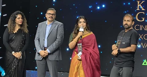 കെ.ജി.ജോർജ് സിനിമാറ്റിക് അവാർഡ് നേടിയ നടി ​ഗൗരി കിഷൻ അവാർഡ് വിതരണച്ചടങ്ങിൽ സംസാരിക്കുന്നു