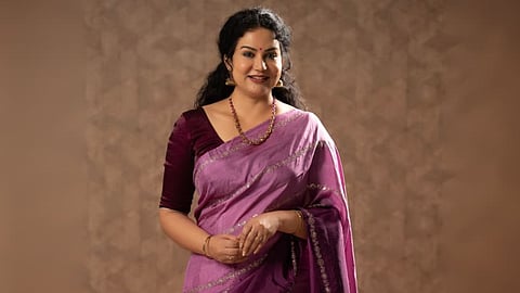 പ്ര​മു​ഖ ന​ടി​യും നി​ർ​മാ​താ​വ് എ​ബ്രാ​ഹാം മാ​ത്യു​വി​ന്‍റെ ഭാ​ര്യ​യു​മാ​യ ഷീ​ലു എ​ബ്ര​ഹാം 
