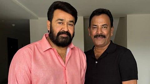 മോഹൻലാലും മേജർ രവിയും