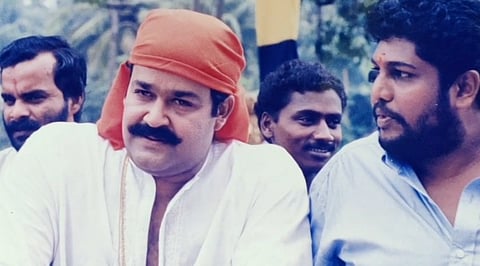 'നരസിം​ഹം' ചിത്രീകരണത്തിനിടെ ഷാജികൈലാസും മോഹൻലാലും