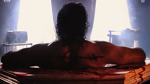 ഗീതു മോഹൻദാസ്-യാഷ് സിനിമ 'ടോക്സിക്' പുതിയ പോസ്റ്റർ 